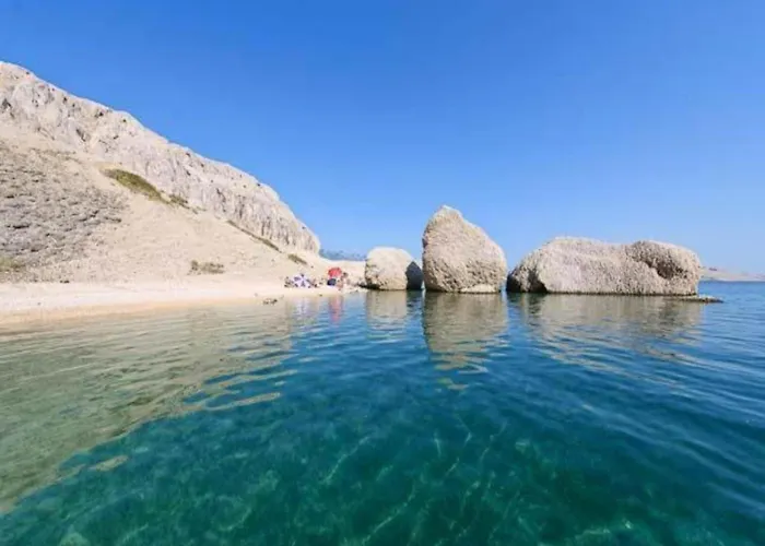 Seaside Bliss In ماندري