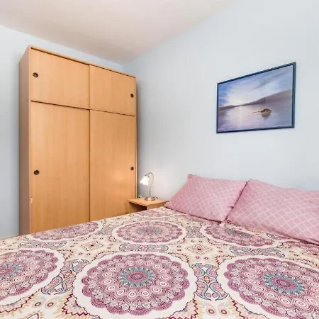 Pretty In With Barbecue Apartman